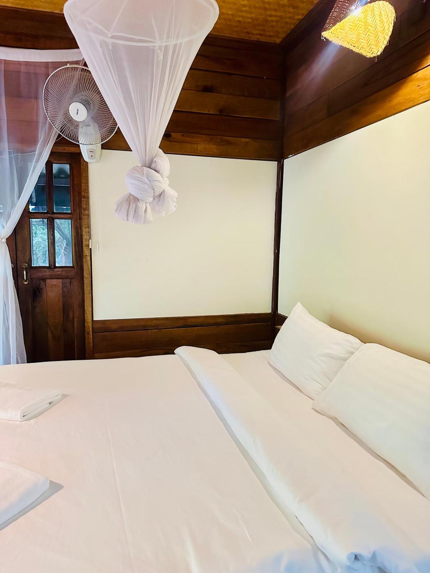 Bambu Huts Hotel Baan Tai Exterior foto